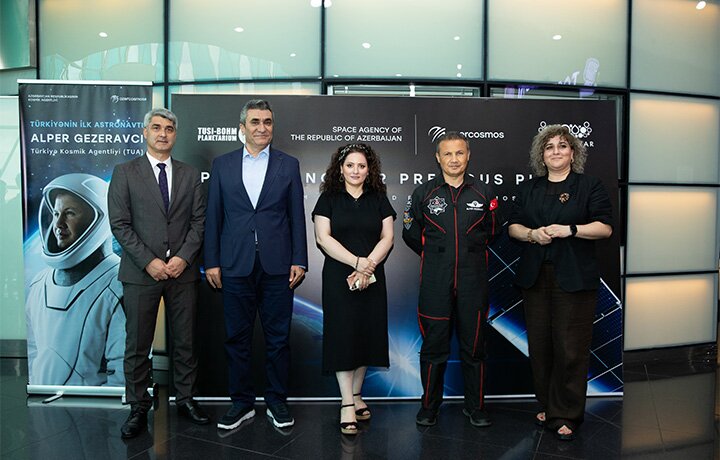 Park-Bulvarda-yerlesen-Tusi-Bohm-Planetariumda-Planetimizi--qoruyaq-filminin-teqdimati-kecirildi